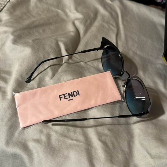 Fendi 53mm Modified Cat Eye Sunglasses turquoise - Picture 11 of 16
